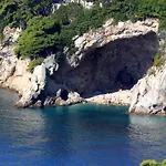 Apartments With A Parking Space Dubrovnik - 4752
